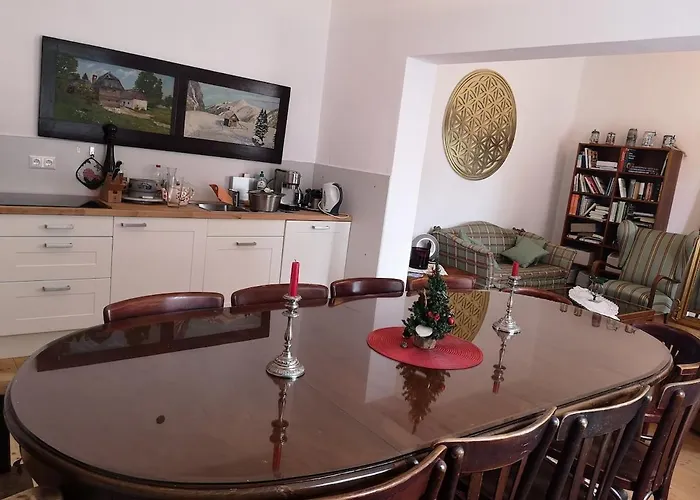 Kronichhof * Kleinau